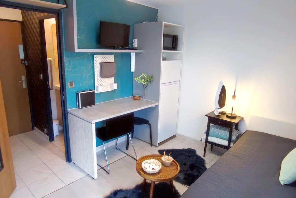 Michelet Studio Climatise Avec Balcon Et Parking Ferme Montpellier Exterior foto